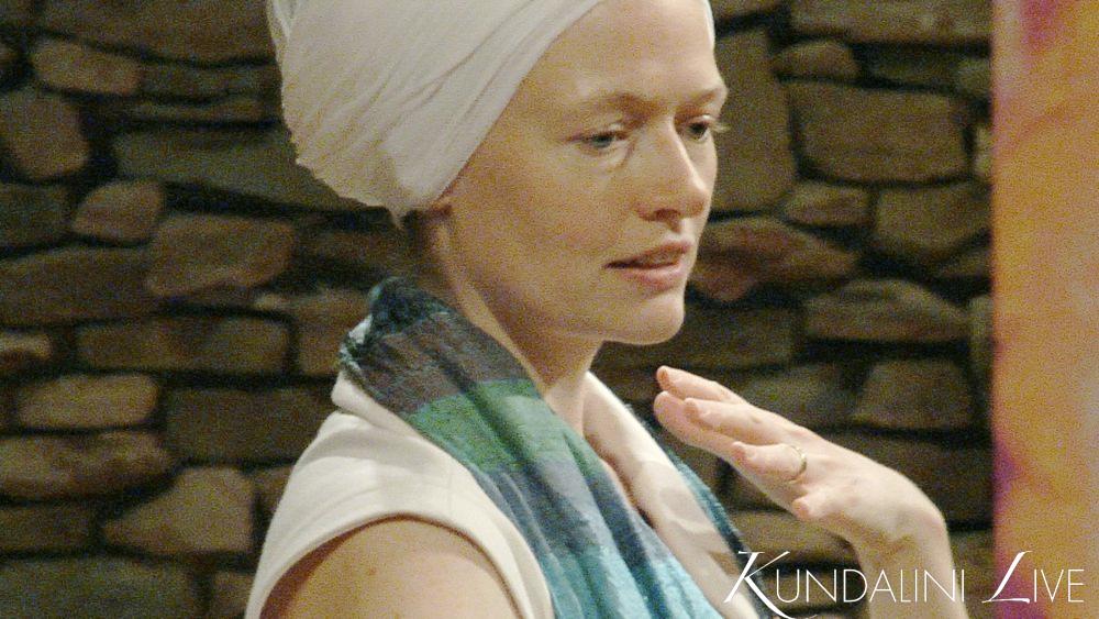 nihal kaur woman speaks to class on kundalini live online yoga teacher